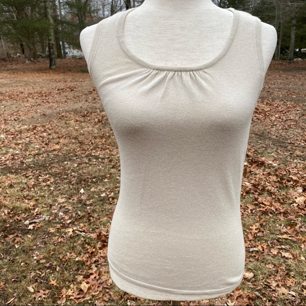 ETCETERA SWEATER SLEEVELESS SCOOP NECK SOFT TAN CREAM SIZE S